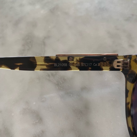 Balmain Sunglasses Style BL2105B - Picture 6 of 6